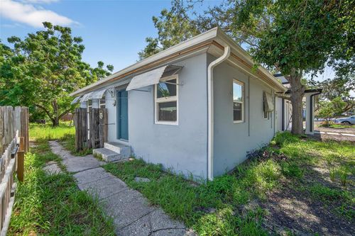 5021 9th Ave S, GULFPORT, FL, 33707-2620 | Card Image