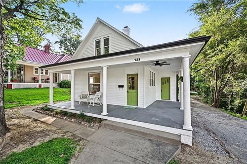 738 Welt St, Weston, MO, 64098-1246 | Card Image