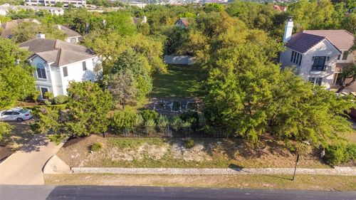 9 Wingreen Loop, The Hills, TX, 78738-1521 | Card Image