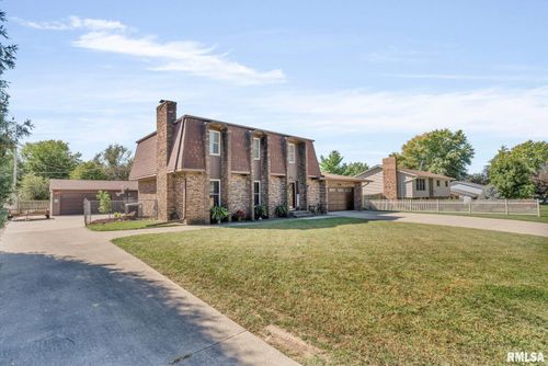 107 Hilltop St, Colona, IL, 61241-8819 | Card Image