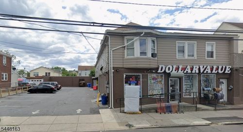 789 Chambers St, Trenton, NJ, 08611-3712 | Card Image