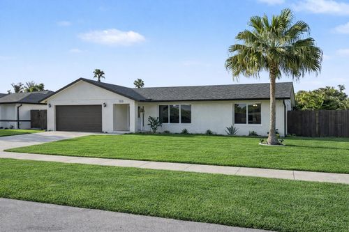 12129 Stratford St, Wellington, FL, 33414-5663 | Card Image