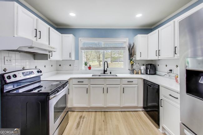 150 Burke St Se, House other with 4 bedrooms, 2 bathrooms and null parking in Marietta GA | Image 16
