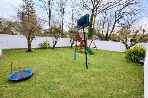 2345 Lancaster Ave, Baldwin, NY, 11510-3021 | Card Image