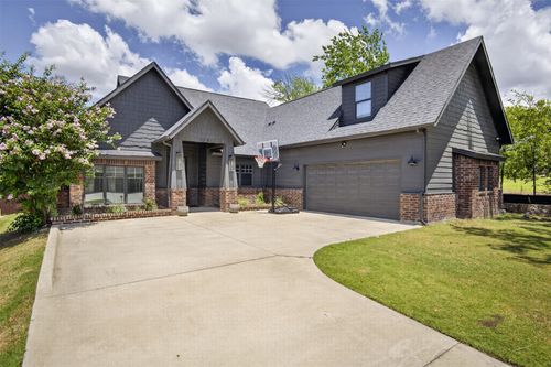 205 E 3rd St, Prosper, TX, 75078-2952 | Card Image