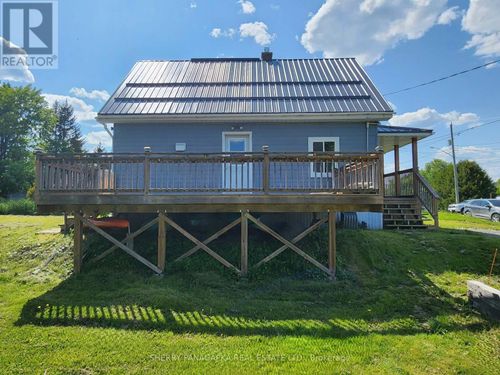 7 Fourth Ave, Larder Lake, ON, P0K1L0 | Card Image