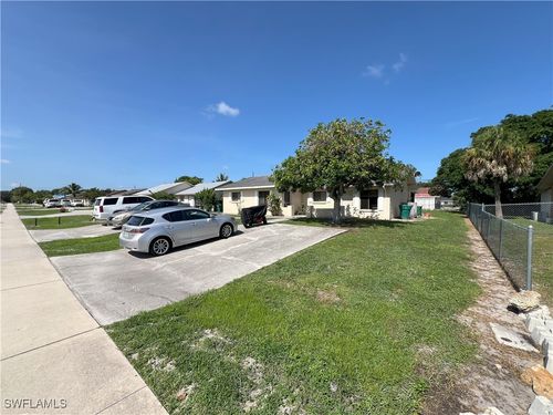 2129 46th Ter Sw, NAPLES, FL, 34116-6324 | Card Image