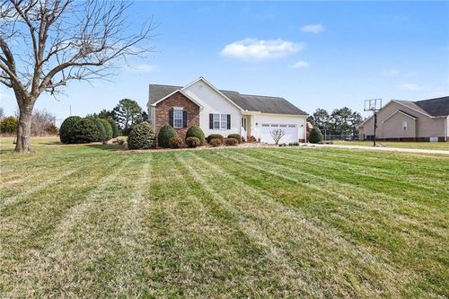 251 Carriage Trace Ln, Lexington, NC, 27295-5363 | Card Image
