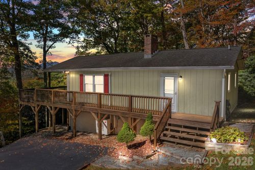 265 Dameron Dr, Blowing Rock, NC, 28605-6410 | Card Image