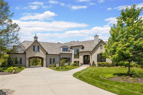 11095 W 192nd Pl, Spring Hill, KS, 66083-7529 | Card Image