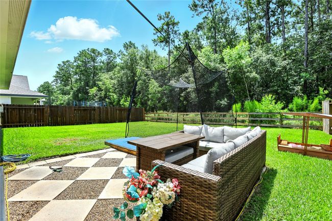 621 Little Spring Ct, House other with 4 bedrooms, 2 bathrooms and 2 parking in Anahuac TX | Image 37