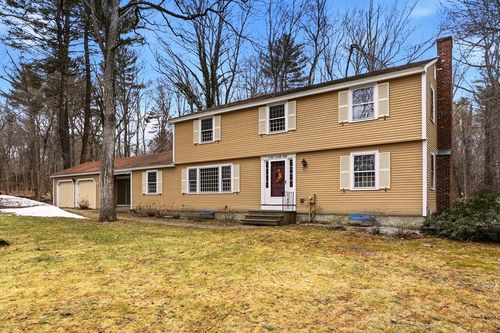 6 Old Village Rd, Acton, MA, 01720-4611 | Card Image