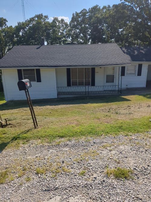 2135 Dawson Springs Rd, Hopkinsville, KY, 42240-8875 | Card Image