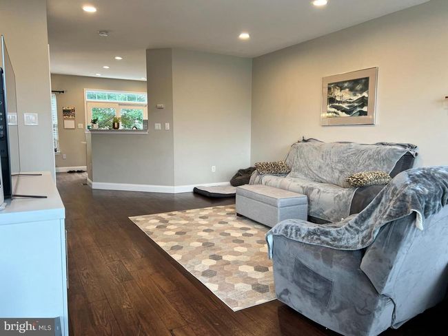 44308 Silkworth Ter, Townhouse with 3 bedrooms, 4 bathrooms and null parking in ASHBURN VA | Image 6
