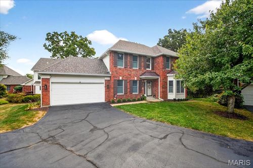 30 Webster Oaks Dr, Webster Groves, MO, 63119-4664 | Card Image