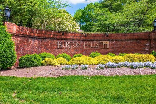 223 Boxmere Pl, Nashville, TN, 37215-6102 | Card Image