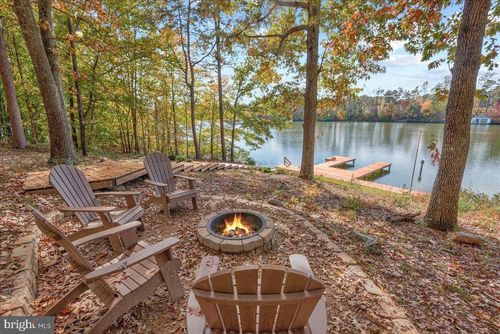 6610 Dock Luck Ln, SPOTSYLVANIA, VA, 22551-5874 | Card Image