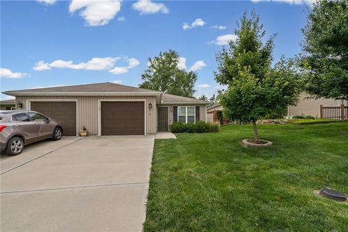 1719 Jo Ann Dr, Raymore, MO, 64083-9683 | Card Image