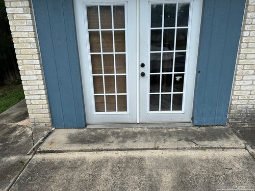 7621 Sage Oak St, Live Oak, TX, 78233-2731 | Card Image