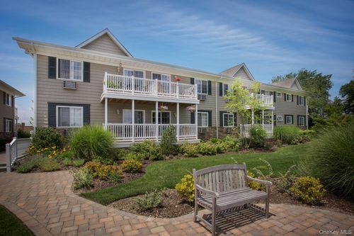 10a-9 Willowbrook Road, Islip, NY, 11706 | Card Image