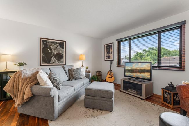 24-web-or-mls-5605 Donegal Dr-181.jpg | Image 15