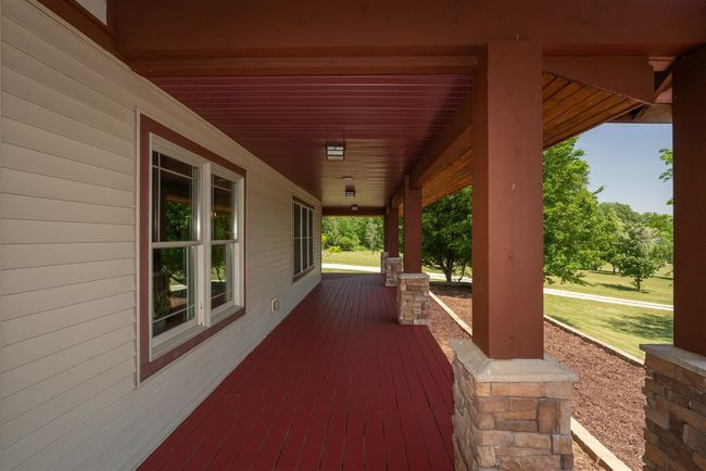 2268 E 2250 North Rd, Home with 3 bedrooms, 4 bathrooms and null parking in Carlock IL | Image 8