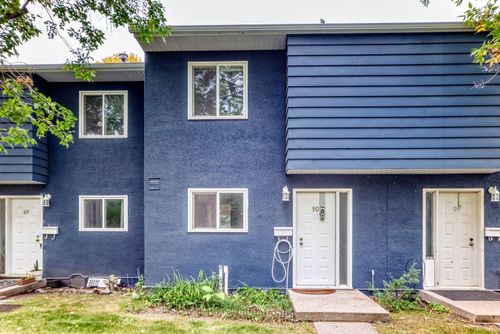 90-251 90 Avenue Se, Calgary, AB, T2J0A4 | Card Image