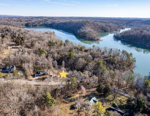 635 River Landing Dr, Soddy-Daisy, TN, 37379-6350 | Card Image