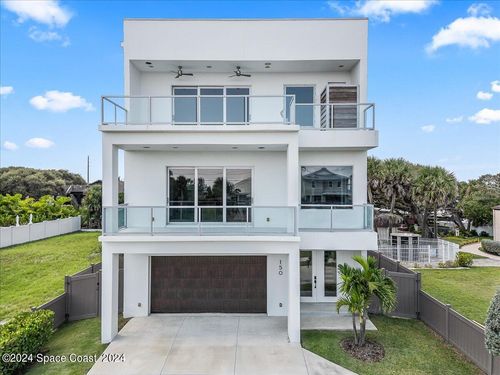 150 S Atlantic Ave, COCOA BEACH, FL, 32931-2716 | Card Image