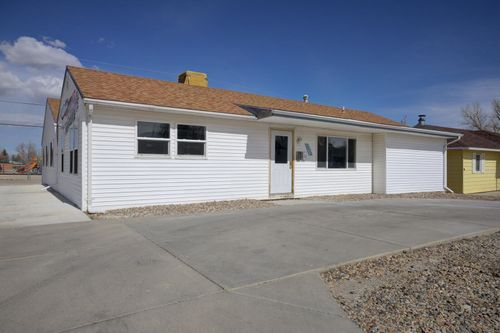 3036 E 8th St, Casper, WY, 82609-2633 | Card Image