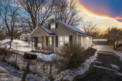 9 Kelley Rd, FREDERICKSBURG, VA, 22405-5607 | Card Image