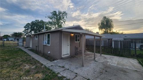 301 Braden Ave, Hanford, CA, 93230-5303 | Card Image