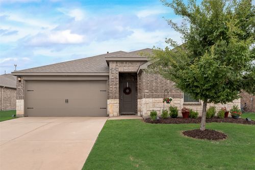 6208 Bracken Dr, Aubrey, TX, 76227-3574 | Card Image