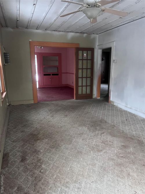 311 Park Ave, Freeport, NY, 11520-4823 | Card Image