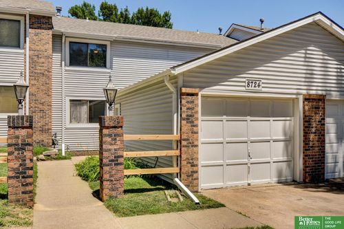 8724 Granville Pkwy, La Vista, NE, 68128-2812 | Card Image