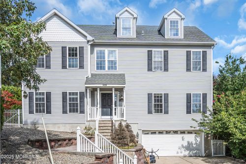 1418 Summit Pl, Toms River, NJ, 08753-6976 | Card Image