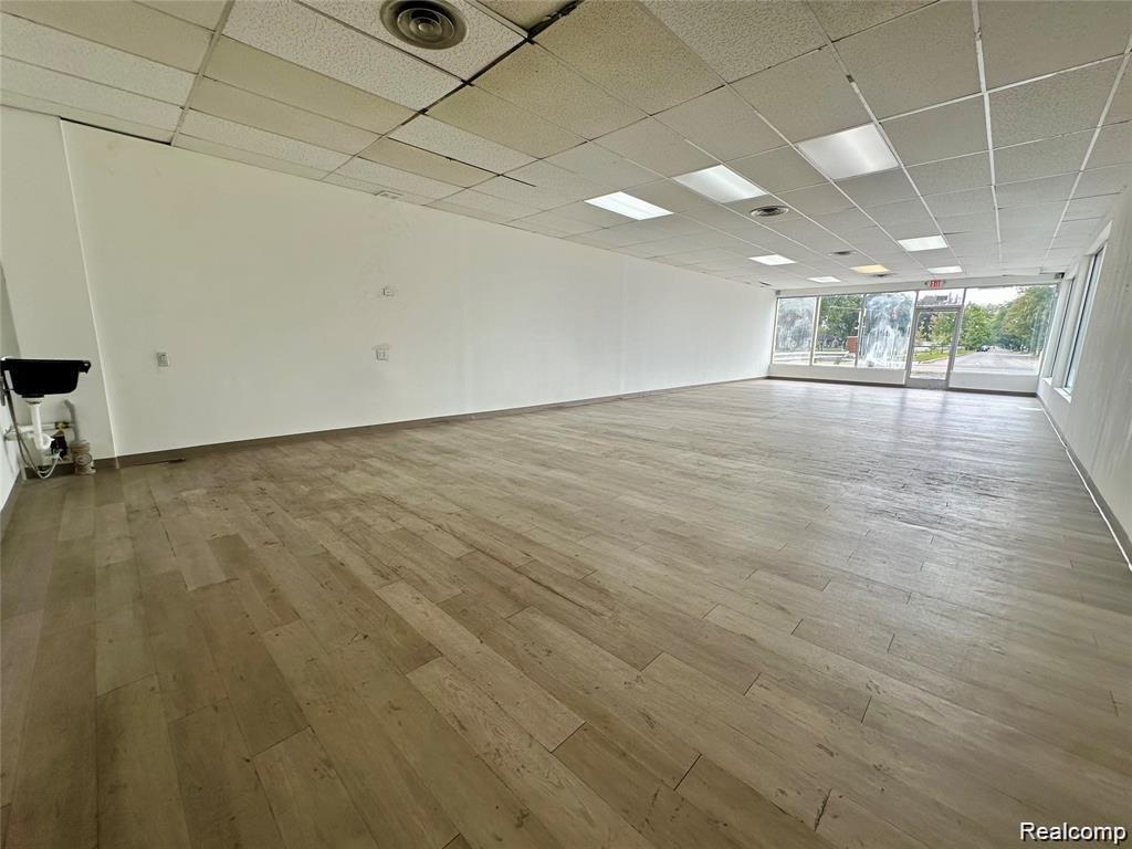 Commercial Lease in Wyandotte 5