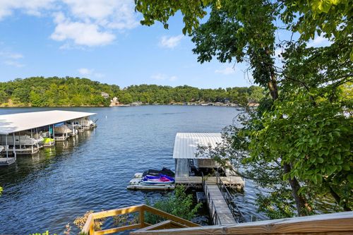 21 Jonathan Ct, Lake Ozark, MO, 65049-6412 | Card Image