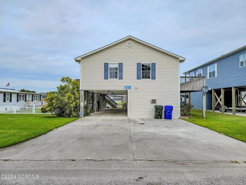 1038 1st Street, Surf City, NC, 28445 | Card Image