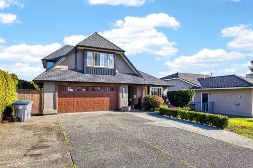 1065 King George Blvd, Surrey, BC, V4A9S7 | Card Image