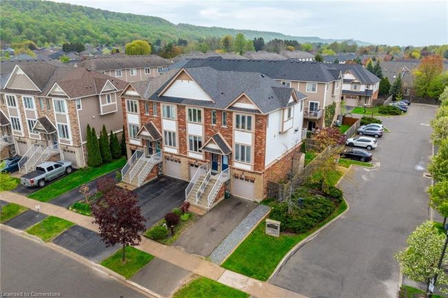 16 Hemlock Way, Townhouse with 2 bedrooms, 2 bathrooms and 3 parking in Grimsby ON | Image 32