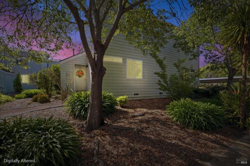 178 Courtyards E, Windsor, CA, 95492-9542 | Card Image