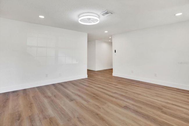 7097 Aberfeldy Ave N, House other with 3 bedrooms, 2 bathrooms and null parking in St Petersburg FL | Image 8