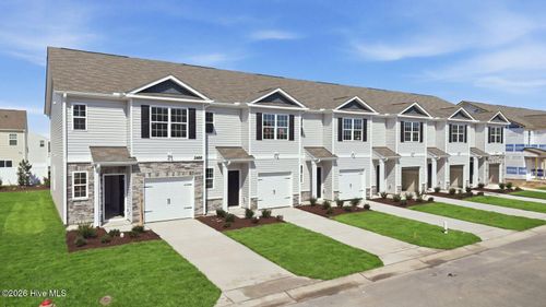 4-3400 Sunstone Way, Winterville, NC, 28590-1645 | Card Image
