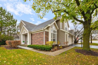 1941 N Windham Court, House other with 3 bedrooms, 2 bathrooms and 2 parking in Arlington Heights IL | Image 1