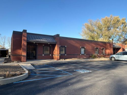 2704 Washington Ave, Vincennes, IN, 47591-3667 | Card Image