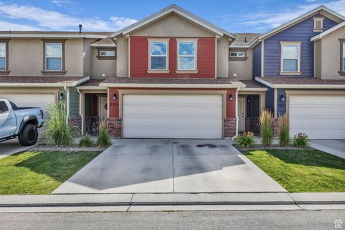 705 S 220 W, Spanish Fork, UT, 84660-8517 | Card Image