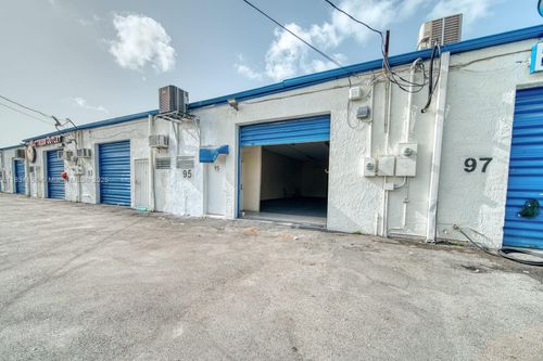 500-2 North Ct, Miami, FL, 33147 | Card Image