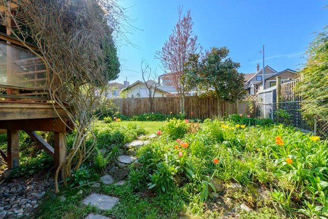 104 E 24 Th Ave, House other with 4 bedrooms, 2 bathrooms and 1 parking in Vancouver BC | Image 30