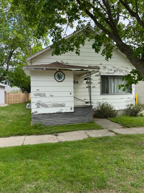 234 Saint Marys Pkwy, Manistee, MI, 49660-1264 | Card Image